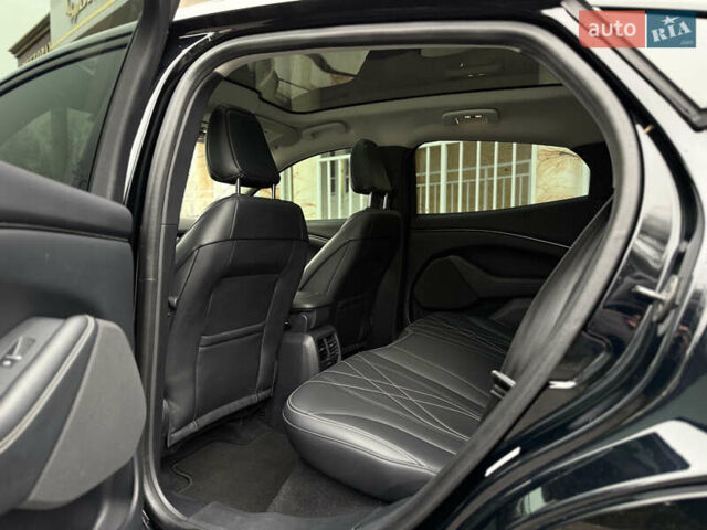 Чорний Форд Mustang Mach-E, об'ємом двигуна 0 л та пробігом 98 тис. км за 25900 $, фото 25 на Automoto.ua