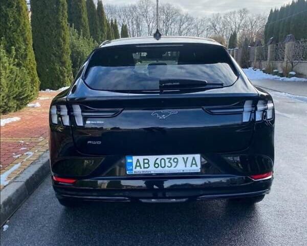 Черный Форд Mustang Mach-E, объемом двигателя 0 л и пробегом 52 тыс. км за 26900 $, фото 3 на Automoto.ua