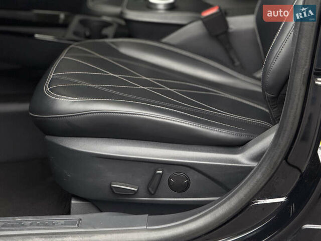 Чорний Форд Mustang Mach-E, об'ємом двигуна 0 л та пробігом 98 тис. км за 25900 $, фото 31 на Automoto.ua
