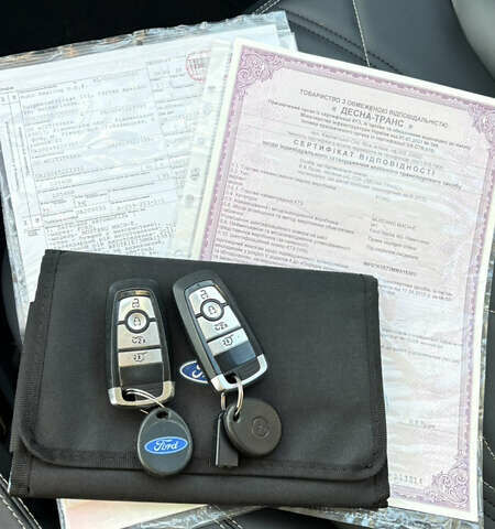 Черный Форд Mustang Mach-E, объемом двигателя 0 л и пробегом 118 тыс. км за 23000 $, фото 27 на Automoto.ua