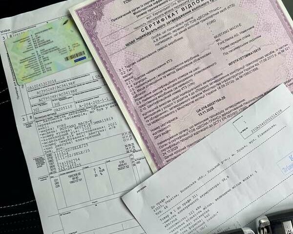 Чорний Форд Mustang Mach-E, об'ємом двигуна 0 л та пробігом 171 тис. км за 22700 $, фото 77 на Automoto.ua