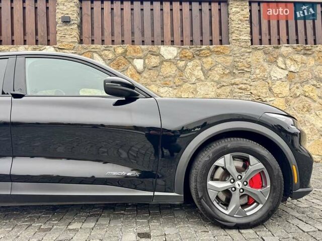 Чорний Форд Mustang Mach-E, об'ємом двигуна 0 л та пробігом 171 тис. км за 22700 $, фото 9 на Automoto.ua