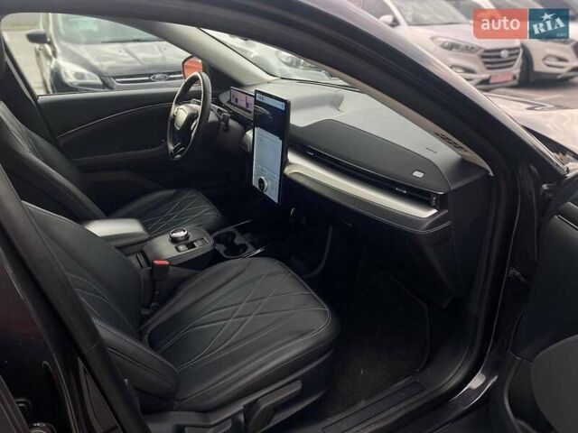 Чорний Форд Mustang Mach-E, об'ємом двигуна 0 л та пробігом 49 тис. км за 26790 $, фото 16 на Automoto.ua