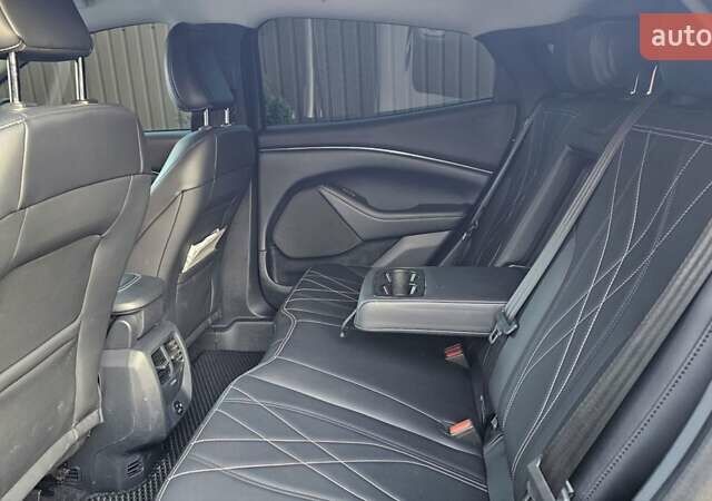 Черный Форд Mustang Mach-E, объемом двигателя 0 л и пробегом 34 тыс. км за 21000 $, фото 22 на Automoto.ua