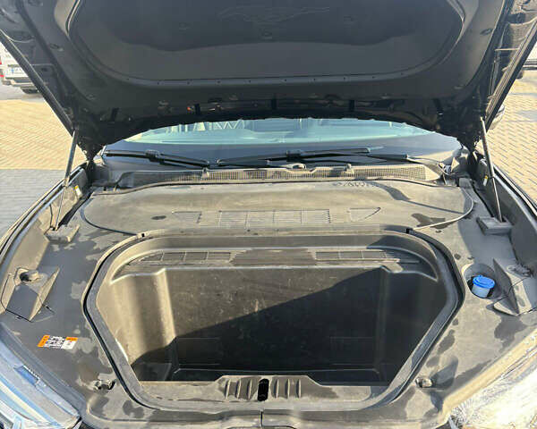 Черный Форд Mustang Mach-E, объемом двигателя 0 л и пробегом 75 тыс. км за 20300 $, фото 17 на Automoto.ua