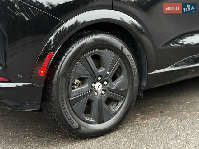 Чорний Форд Mustang Mach-E, об'ємом двигуна 0 л та пробігом 98 тис. км за 25900 $, фото 19 на Automoto.ua