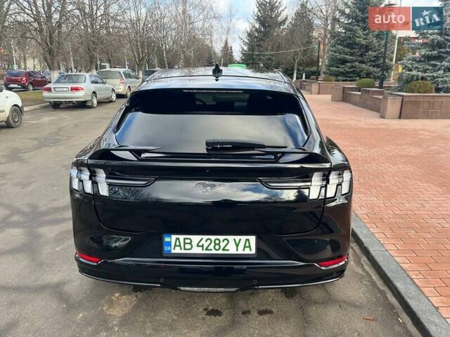 Черный Форд Mustang Mach-E, объемом двигателя 0 л и пробегом 46 тыс. км за 26900 $, фото 4 на Automoto.ua