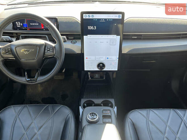 Черный Форд Mustang Mach-E, объемом двигателя 0 л и пробегом 75 тыс. км за 24000 $, фото 27 на Automoto.ua