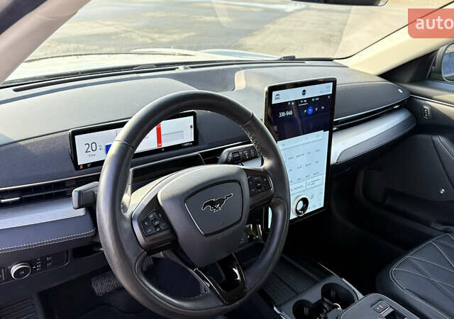 Черный Форд Mustang Mach-E, объемом двигателя 0 л и пробегом 118 тыс. км за 23000 $, фото 23 на Automoto.ua