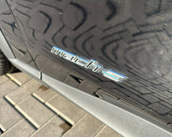 Черный Форд Mustang Mach-E, объемом двигателя 0 л и пробегом 75 тыс. км за 20300 $, фото 11 на Automoto.ua