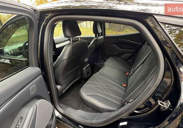 Черный Форд Mustang Mach-E, объемом двигателя 0 л и пробегом 72 тыс. км за 22350 $, фото 22 на Automoto.ua