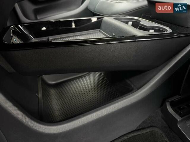 Чорний Форд Mustang Mach-E, об'ємом двигуна 0 л та пробігом 171 тис. км за 22700 $, фото 42 на Automoto.ua