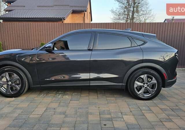 Черный Форд Mustang Mach-E, объемом двигателя 0 л и пробегом 34 тыс. км за 21000 $, фото 4 на Automoto.ua