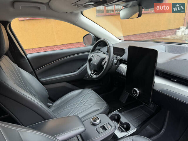 Черный Форд Mustang Mach-E, объемом двигателя 0 л и пробегом 150 тыс. км за 19999 $, фото 43 на Automoto.ua