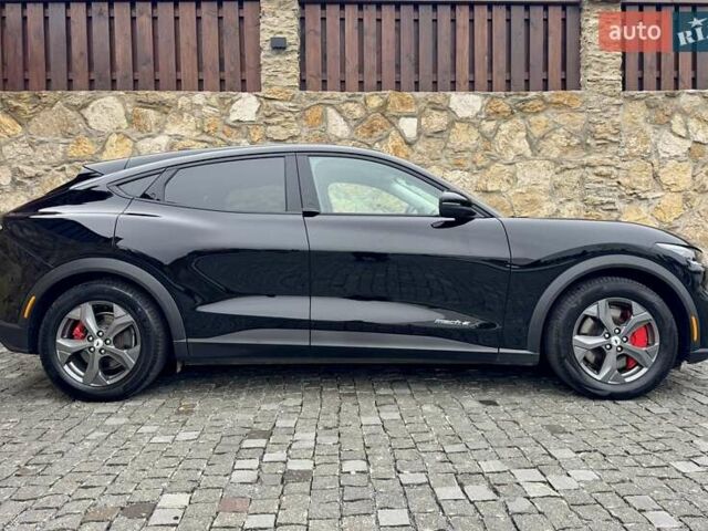 Чорний Форд Mustang Mach-E, об'ємом двигуна 0 л та пробігом 171 тис. км за 22700 $, фото 2 на Automoto.ua