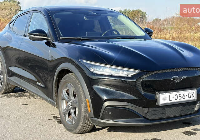 Черный Форд Mustang Mach-E, объемом двигателя 0 л и пробегом 118 тыс. км за 23000 $, фото 2 на Automoto.ua
