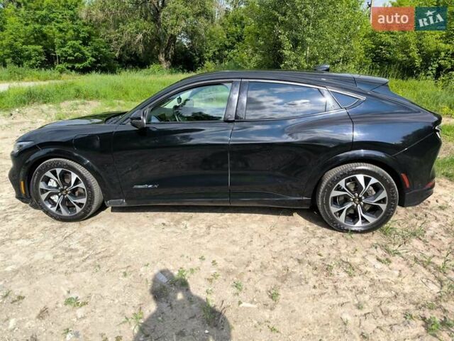 Черный Форд Mustang Mach-E, объемом двигателя 0 л и пробегом 171 тыс. км за 21500 $, фото 7 на Automoto.ua