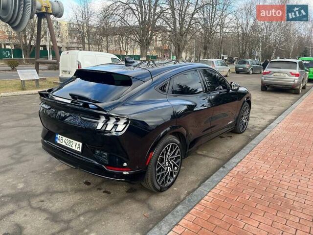 Черный Форд Mustang Mach-E, объемом двигателя 0 л и пробегом 46 тыс. км за 26900 $, фото 3 на Automoto.ua