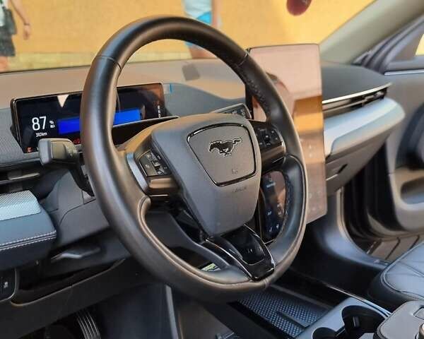 Черный Форд Mustang Mach-E, объемом двигателя 0 л и пробегом 30 тыс. км за 29900 $, фото 33 на Automoto.ua