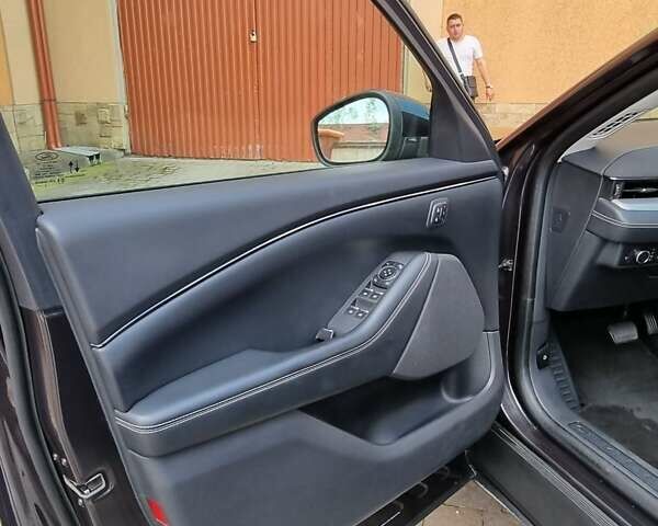 Черный Форд Mustang Mach-E, объемом двигателя 0 л и пробегом 30 тыс. км за 29900 $, фото 35 на Automoto.ua