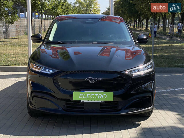 Форд Mustang Mach-E 2022 в Днепре (Днепропетровске) на Automoto.ua Черный Форд Mustang Mach-E, объемом двигателя 0 л и пробегом 38 тыс. км за 26999 $, фото 1 на Automoto.ua