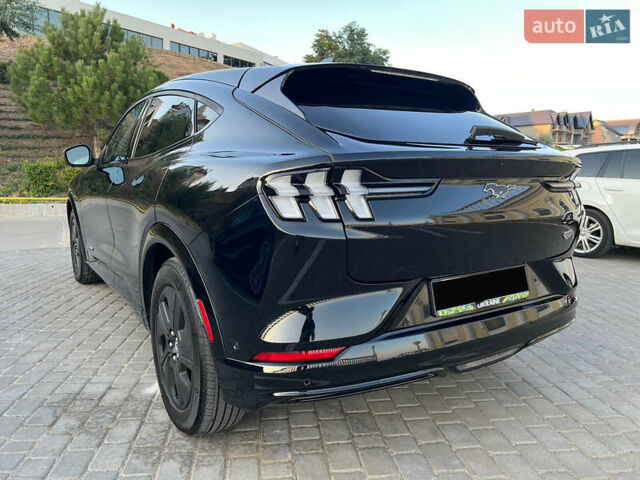 Черный Форд Mustang Mach-E, объемом двигателя 0 л и пробегом 49 тыс. км за 27999 $, фото 9 на Automoto.ua