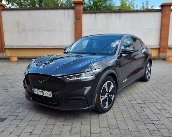 Черный Форд Mustang Mach-E, объемом двигателя 0 л и пробегом 30 тыс. км за 29900 $, фото 5 на Automoto.ua