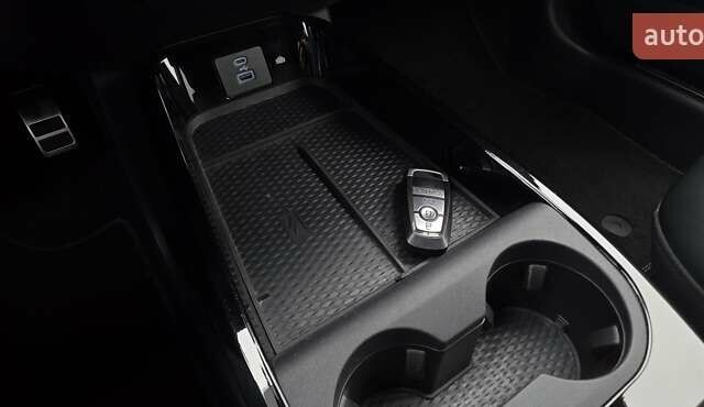 Чорний Форд Mustang Mach-E, об'ємом двигуна 0 л та пробігом 110 тис. км за 27500 $, фото 86 на Automoto.ua