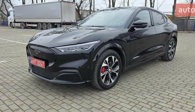 Чорний Форд Mustang Mach-E, об'ємом двигуна 0 л та пробігом 110 тис. км за 27500 $, фото 2 на Automoto.ua
