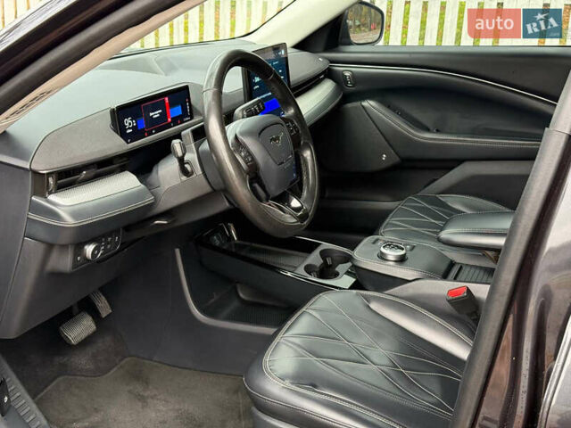 Чорний Форд Mustang Mach-E, об'ємом двигуна 0 л та пробігом 122 тис. км за 24900 $, фото 9 на Automoto.ua