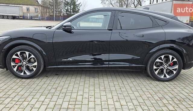 Чорний Форд Mustang Mach-E, об'ємом двигуна 0 л та пробігом 110 тис. км за 27500 $, фото 24 на Automoto.ua