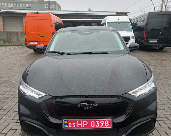 Черный Форд Mustang Mach-E, объемом двигателя 0 л и пробегом 130 тыс. км за 19300 $, фото 1 на Automoto.ua