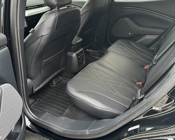 Черный Форд Mustang Mach-E, объемом двигателя 0 л и пробегом 44 тыс. км за 26500 $, фото 9 на Automoto.ua