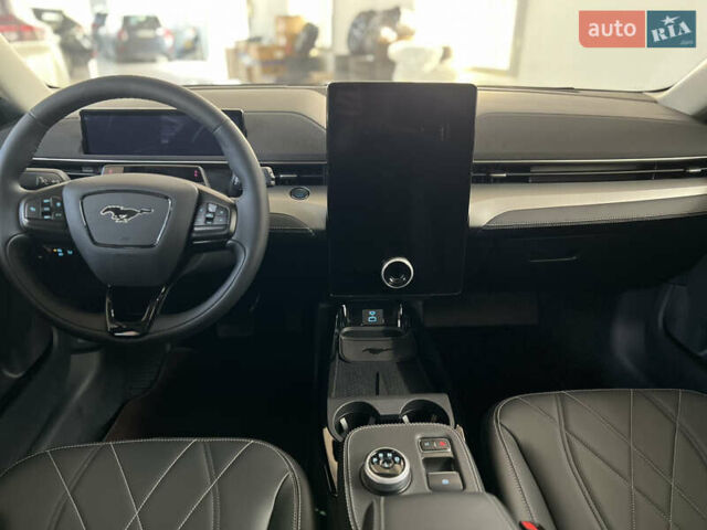 Черный Форд Mustang Mach-E, объемом двигателя 0 л и пробегом 49 тыс. км за 26600 $, фото 18 на Automoto.ua