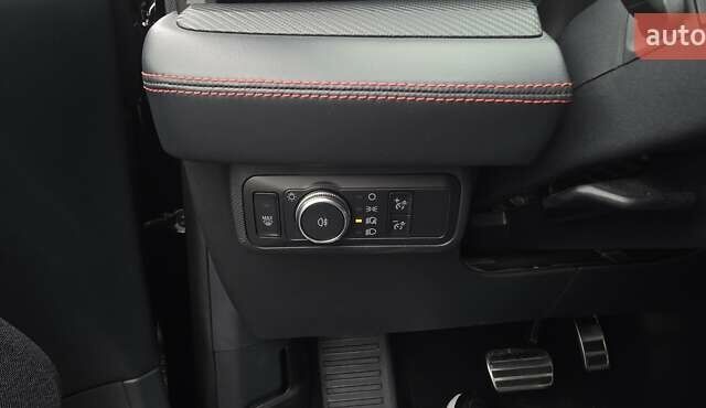 Чорний Форд Mustang Mach-E, об'ємом двигуна 0 л та пробігом 110 тис. км за 27500 $, фото 87 на Automoto.ua