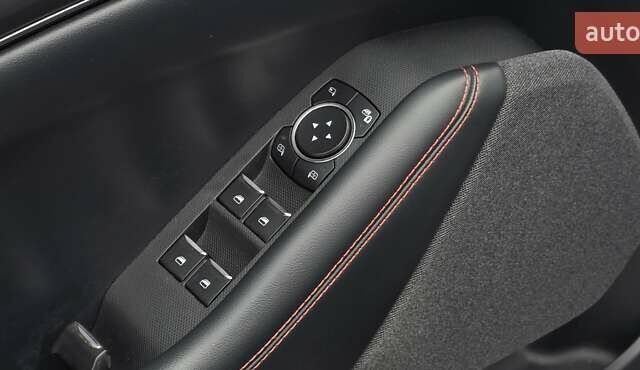 Чорний Форд Mustang Mach-E, об'ємом двигуна 0 л та пробігом 110 тис. км за 27500 $, фото 57 на Automoto.ua