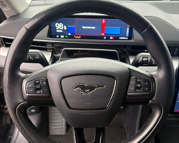 Черный Форд Mustang Mach-E, объемом двигателя 0 л и пробегом 130 тыс. км за 19300 $, фото 23 на Automoto.ua