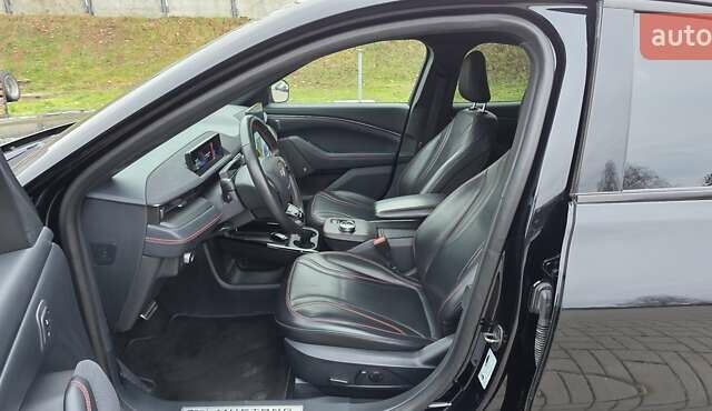 Чорний Форд Mustang Mach-E, об'ємом двигуна 0 л та пробігом 110 тис. км за 27500 $, фото 62 на Automoto.ua