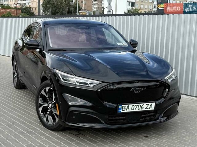 Чорний Форд Mustang Mach-E, об'ємом двигуна 0 л та пробігом 26 тис. км за 34000 $, фото 3 на Automoto.ua