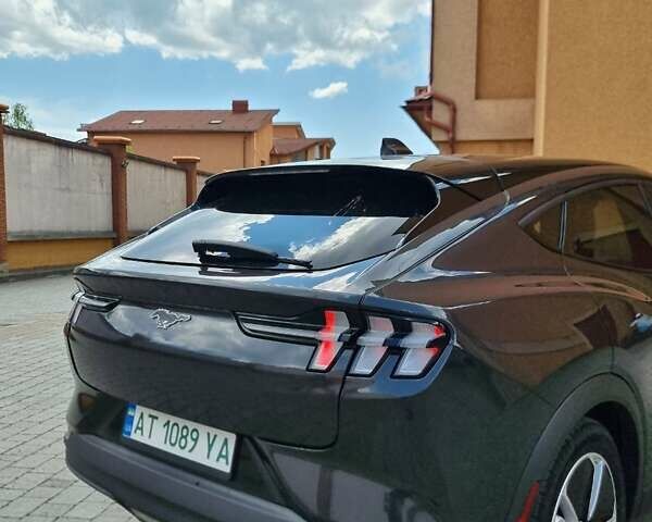 Черный Форд Mustang Mach-E, объемом двигателя 0 л и пробегом 30 тыс. км за 29900 $, фото 13 на Automoto.ua