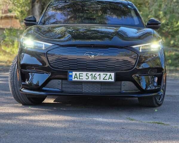 Черный Форд Mustang Mach-E, объемом двигателя 0 л и пробегом 8 тыс. км за 45000 $, фото 5 на Automoto.ua