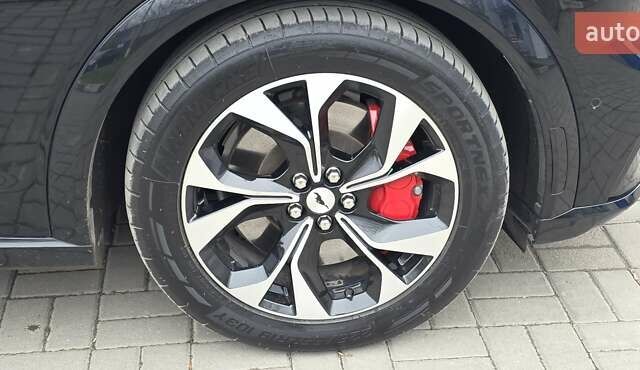 Чорний Форд Mustang Mach-E, об'ємом двигуна 0 л та пробігом 110 тис. км за 27500 $, фото 49 на Automoto.ua