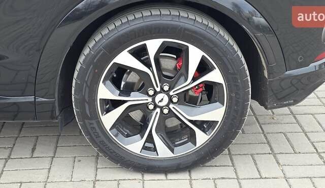 Чорний Форд Mustang Mach-E, об'ємом двигуна 0 л та пробігом 110 тис. км за 27500 $, фото 47 на Automoto.ua