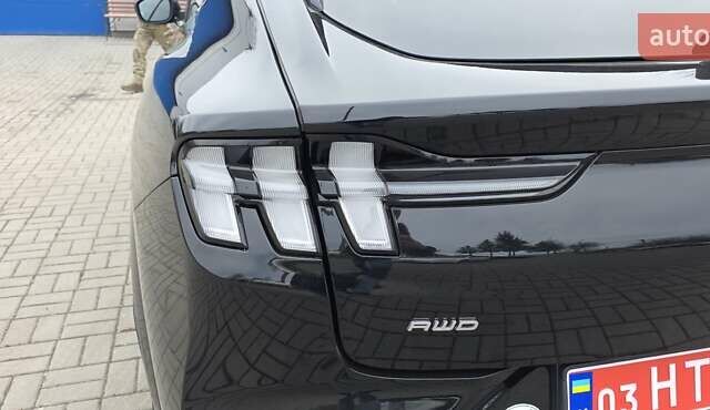 Чорний Форд Mustang Mach-E, об'ємом двигуна 0 л та пробігом 110 тис. км за 27500 $, фото 41 на Automoto.ua