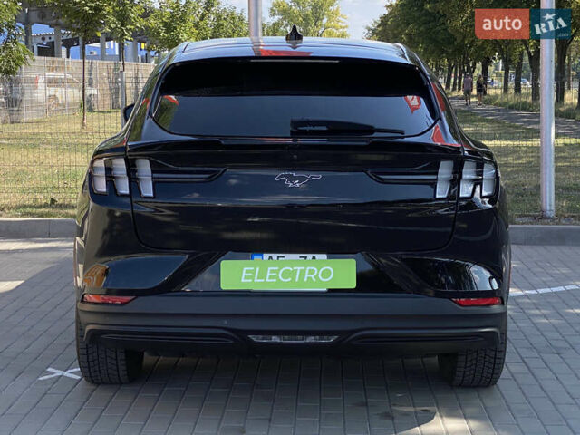 Форд Mustang Mach-E 2022 в Днепре (Днепропетровске) на Automoto.ua Черный Форд Mustang Mach-E, объемом двигателя 0 л и пробегом 38 тыс. км за 26999 $, фото 6 на Automoto.ua