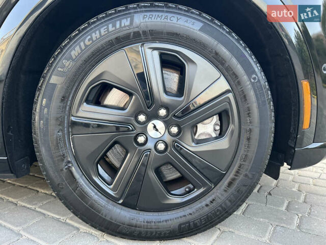 Черный Форд Mustang Mach-E, объемом двигателя 0 л и пробегом 49 тыс. км за 27999 $, фото 29 на Automoto.ua