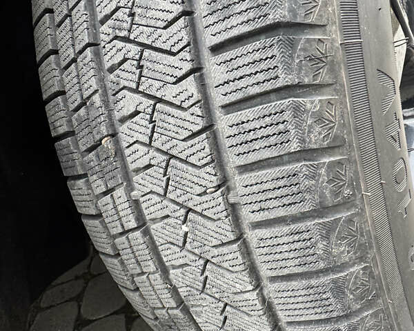 Черный Форд Mustang Mach-E, объемом двигателя 0 л и пробегом 44 тыс. км за 26500 $, фото 17 на Automoto.ua