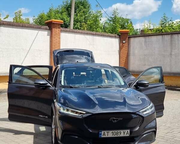 Черный Форд Mustang Mach-E, объемом двигателя 0 л и пробегом 30 тыс. км за 29900 $, фото 20 на Automoto.ua