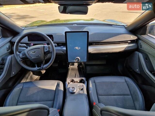 Черный Форд Mustang Mach-E, объемом двигателя 0 л и пробегом 8 тыс. км за 45000 $, фото 9 на Automoto.ua