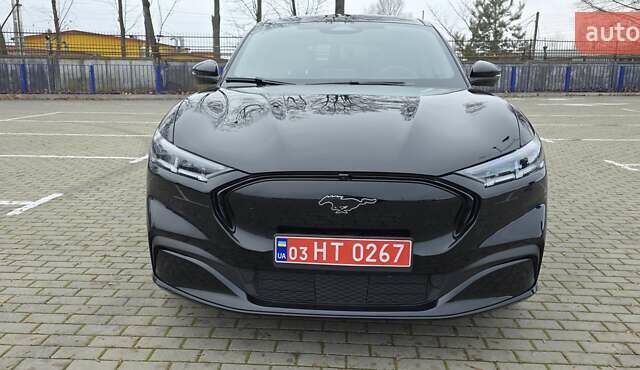 Чорний Форд Mustang Mach-E, об'ємом двигуна 0 л та пробігом 110 тис. км за 27500 $, фото 5 на Automoto.ua